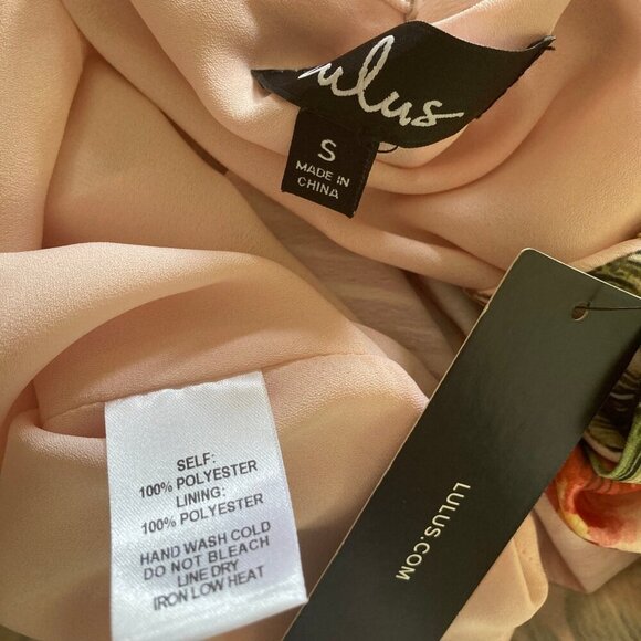 NWT LuLus ZALIKI PINK TROPICAL PRINT TIE-FRONT PUFF SLEEVE MINI DRESS Blush Smal - Picture 11 of 12